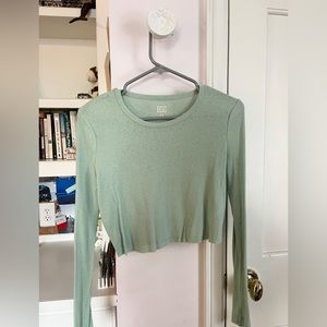 BDG cropped green long sleeve